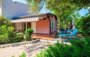 Vonkajšia záhrada v ubytovaní Nice Home In Crikvenica With Kitchen
