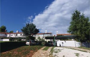 Το κτήριο όπου στεγάζεται  το διαμέρισμα