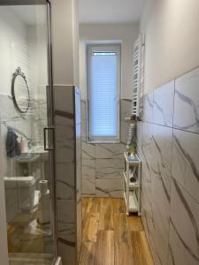 Ένα μπάνιο στο Apartament Mirka centrum +29 φωτογραφίες
