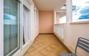Balkón alebo terasa v ubytovaní 3 Bedroom Nice Apartment In Crikvenica
