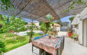 Taman di luar Cozy Home In Le Pontet