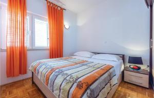 Posteľ alebo postele v izbe v ubytovaní Three-Bedroom Apartment In Plano