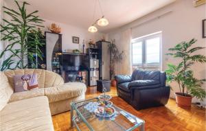 Posedenie v ubytovaní Three-Bedroom Apartment In Plano