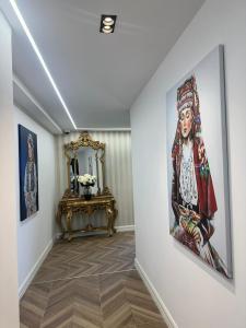 TV a/nebo společenská místnost v ubytování Hotel Europa Prishtina