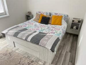Letto o letti in una camera di Prázdninový dům