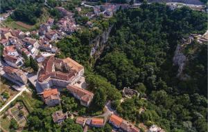 Pohľad z vtáčej perspektívy na ubytovanie Gorgeous Home In Pazin
