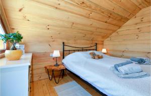 Postel nebo postele na pokoji v ubytování Nice Home In Lepoglava With Sauna