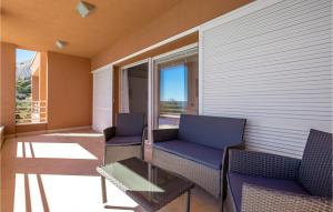 Posedenie v ubytovaní 5 Bedroom Awesome Home In Pag