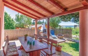 Balkón alebo terasa v ubytovaní Holiday Home Vodnjan With Sea View Iii