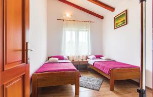 Posteľ alebo postele v izbe v ubytovaní Holiday Home Vodnjan With Sea View Iii