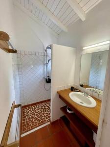 Ένα μπάνιο στο Villa Colada Résidence ARCADIA