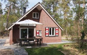 Het gebouw waarin het vakantiehuis zich bevindt