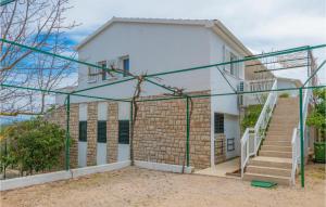 Budova, kde se apartmán nachází + 20 fotografií