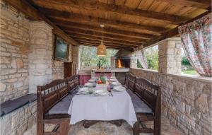 Φωτογραφία από το άλμπουμ του Gorgeous Home In Bale With Wifi σε Bale