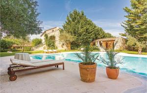 Πισίνα στο ή κοντά στο Gorgeous Home In Bale With Wifi +44 φωτογραφίες