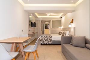 Posezení v ubytování Elpis Studio Apartments