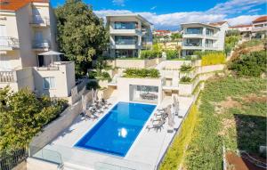 Bazén v ubytovaní Pet Friendly Apartment In Krk With Wifi alebo v jeho blízkosti