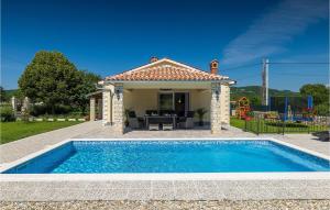 Πισίνα στο ή κοντά στο Villa Elanna