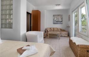Posedenie v ubytovaní Amazing Home In Crikvenica With Jacuzzi