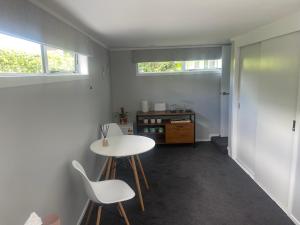 Dapur atau dapur kecil di The Avenues Hideaway +23 gambar