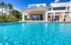 Bassein majutusasutuses Villa Onyx või selle lähedal