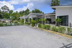 Gallery image of Serenity Sands Villas #1 in Haad Chao Phao
