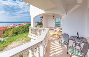 Ein Balkon oder eine Terrasse in der Unterkunft Awesome Apartment In Crikvenica