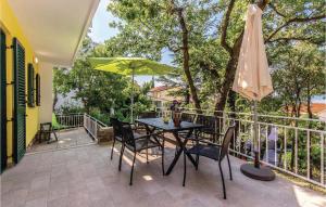 Μπαλκόνι ή βεράντα στο 3 Bedroom Stunning Home In Crikvenica +28 φωτογραφίες