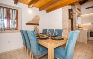 Η κουζίνα ή μικρή κουζίνα στο Villa Jure