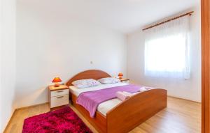 Posteľ alebo postele v izbe v ubytovaní 1 Bedroom Beautiful Apartment In Duce