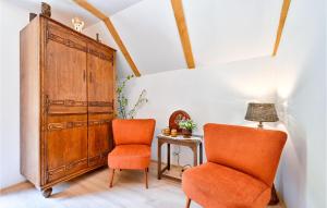 Χώρος καθιστικού στο Cozy Home In Varazdin Breg With Wifi +30 φωτογραφίες