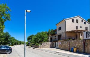 Budova, v ktorej sa apartmán nachádza