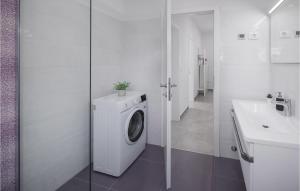 Fotografia z galérie ubytovania 3 Bedroom Awesome Home In Novigrad v destinácii Bužinija
