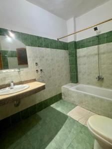 Koupelna v ubytování Hotel Sheherazade Luxor