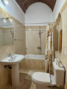 Koupelna v ubytování Hotel Sheherazade Luxor