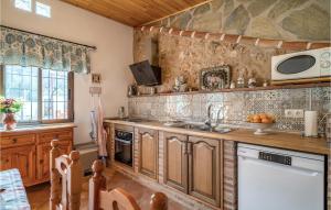 Kuchnia lub aneks kuchenny w obiekcie Lovely Home In Periana