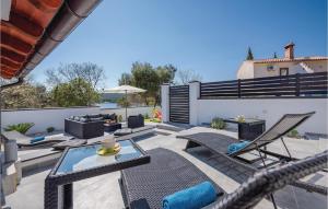 Balkón nebo terasa v ubytování Holiday Home Tunarica Ii