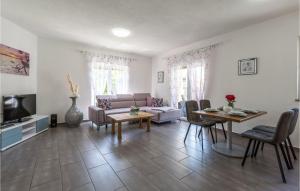 Posezení v ubytování Holiday Home Vrecari 27