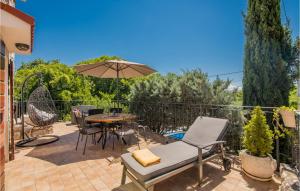 Balkon lub taras w obiekcie Nice Home In Gostinjac With Wifi