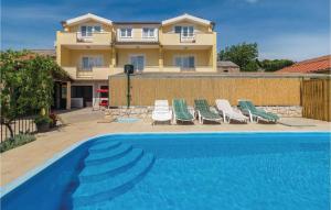 Hrvatska, BANJ-PAŠMAN, 5 Bedroom Pet Friendly Home In Banj