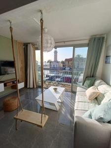 Posedenie v ubytovaní SUPERBE APT VUE MER- 6 pers- HYPER CENTRE