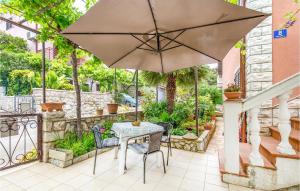 Zahrada ubytování Nice Apartment In Mali Losinj With Wifi