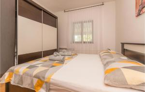 Posteľ alebo postele v izbe v ubytovaní Awesome Apartment In Pasman