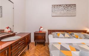 Posteľ alebo postele v izbe v ubytovaní Awesome Apartment In Pasman