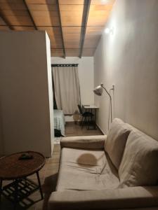 Posezení v ubytování Habitación tipo monoambiente