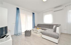 Część wypoczynkowa w obiekcie Apartment Vrsi-Mulo 11
