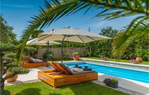 Swimmingpoolen hos eller tæt på Villa White