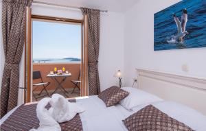 Posteľ alebo postele v izbe v ubytovaní 3 Bedroom Nice Home In Orebic
