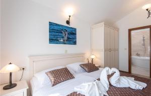 Posteľ alebo postele v izbe v ubytovaní 3 Bedroom Nice Home In Orebic