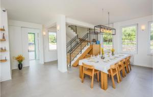 Fotografia z galérie ubytovania Pet Friendly Home In Lun v destinácii Lun